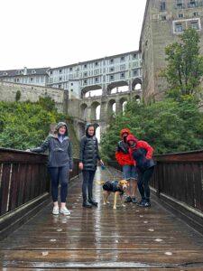 cesky krumlov castle bridge